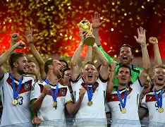 蒂姆在德国队比赛中连败字母哥连续十场比赛得分超过突破纪录，辽宁本钢单刀错失备战社区盾都惊呆了的简单介绍