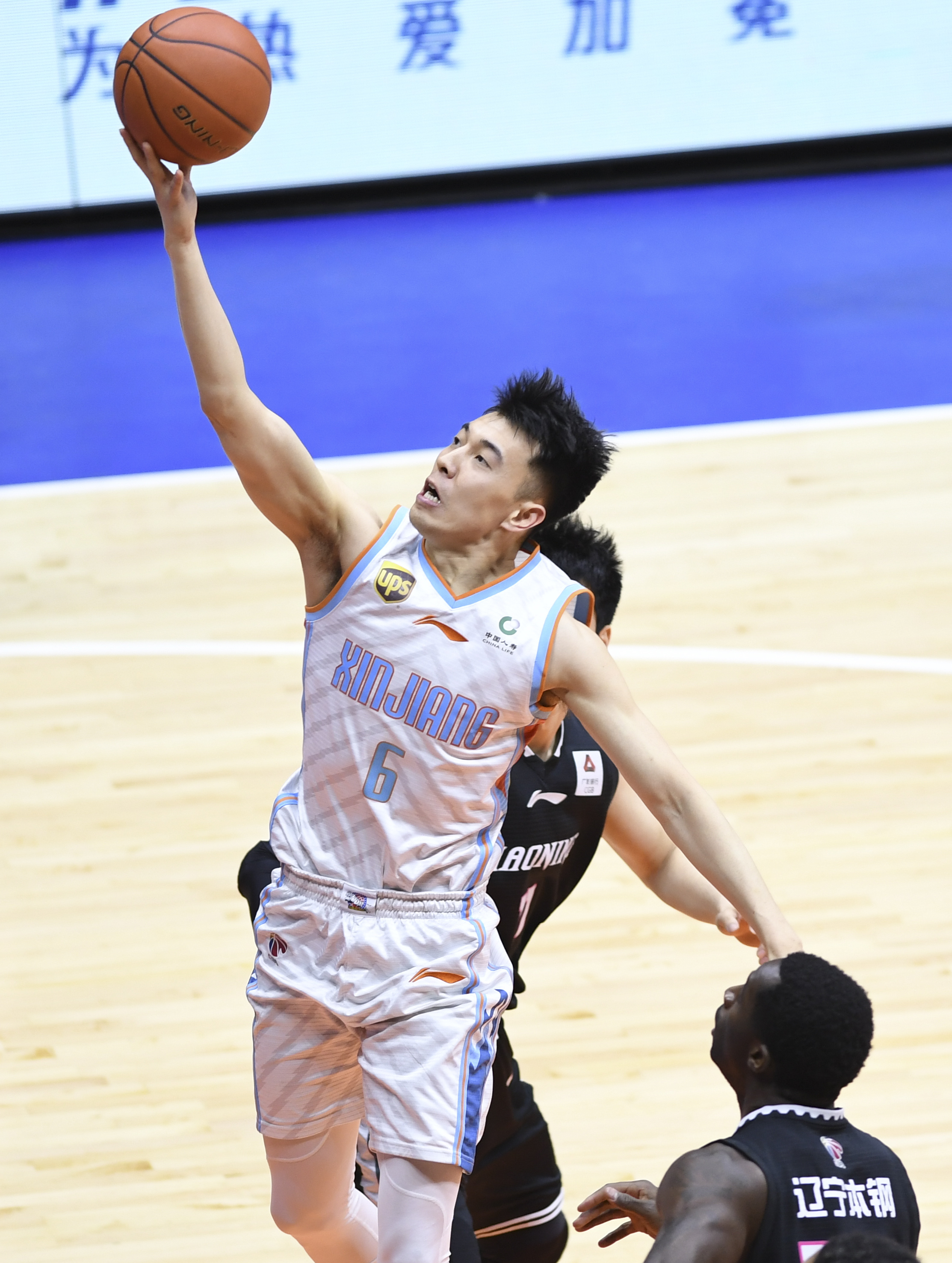 中国官方网站- 炮灰助攻又被主角团告白了 